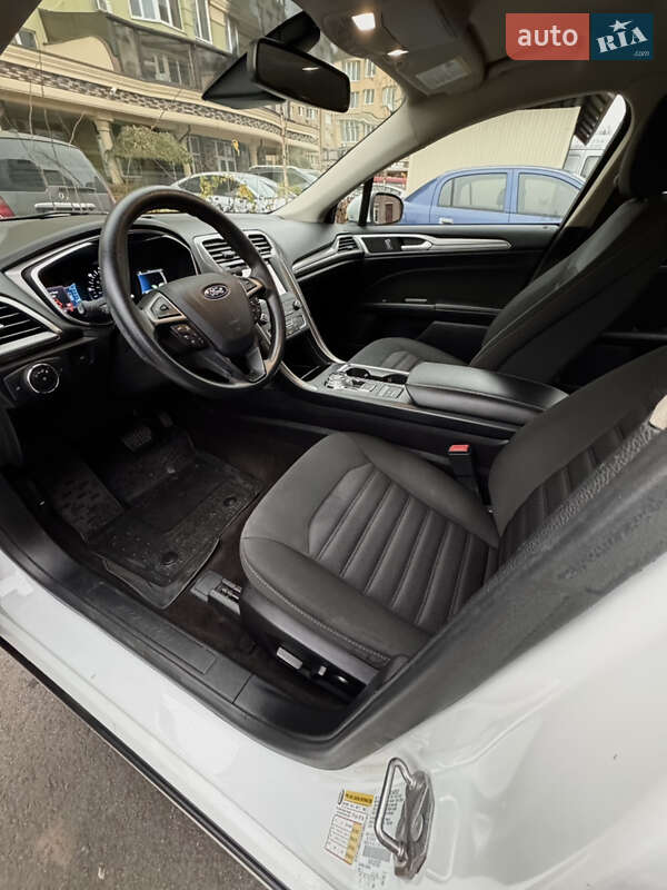 Седан Ford Fusion 2018 в Киеве