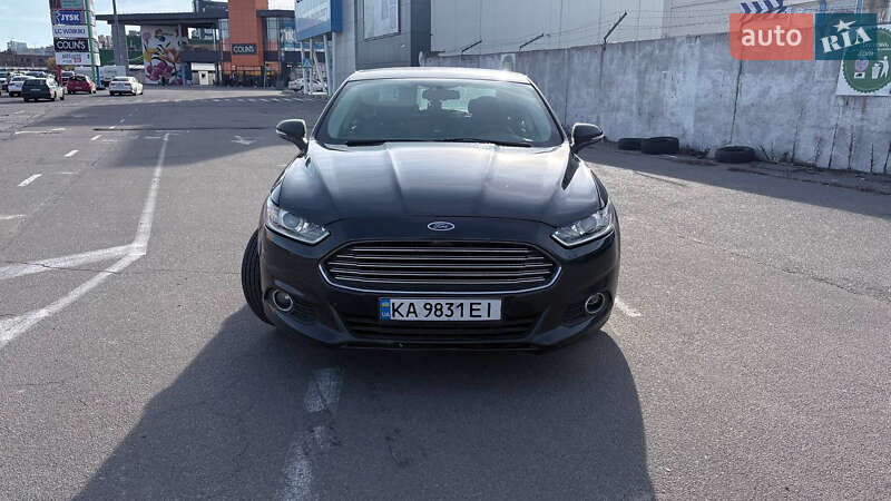 Седан Ford Fusion 2013 в Києві