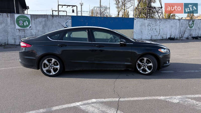 Седан Ford Fusion 2013 в Києві