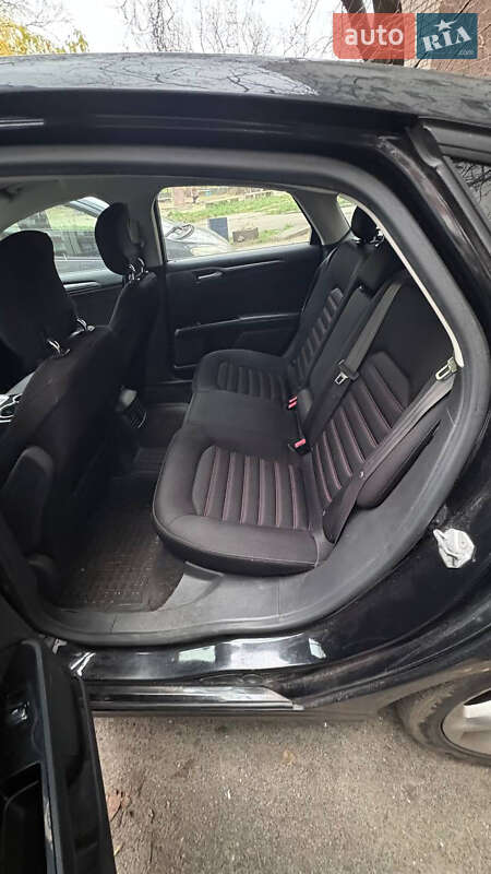 Седан Ford Fusion 2013 в Києві