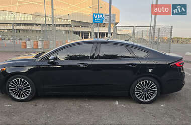 Седан Ford Fusion 2016 в Львове
