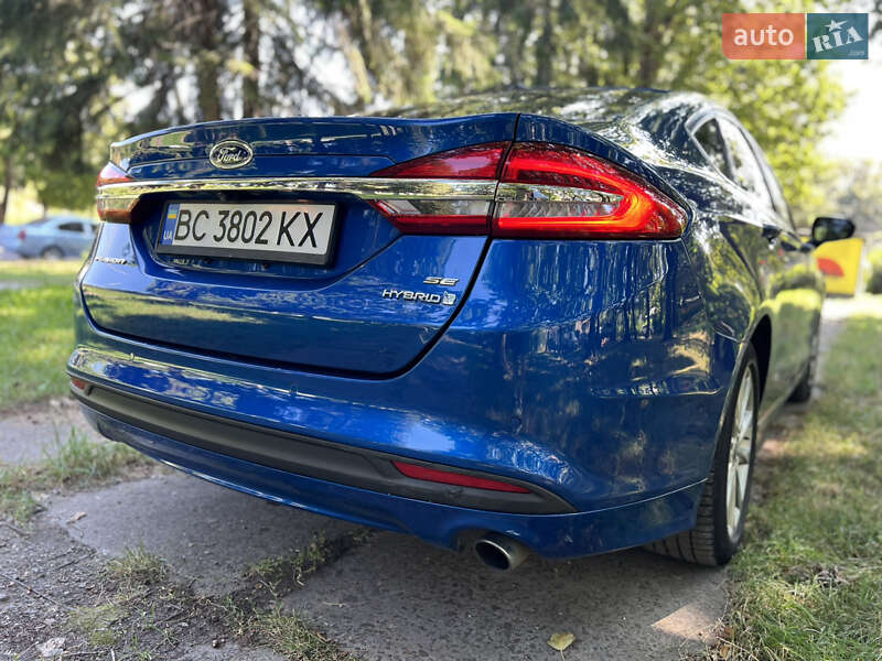 Седан Ford Fusion 2017 в Львові