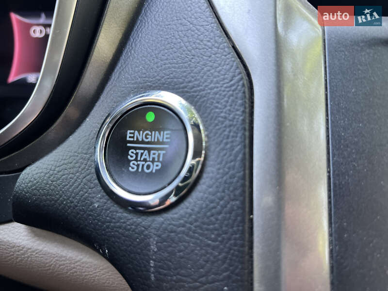 Седан Ford Fusion 2017 в Львові