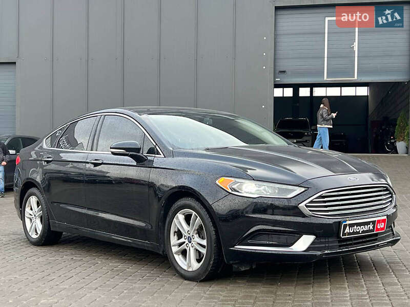 Седан Ford Fusion 2018 в Львові