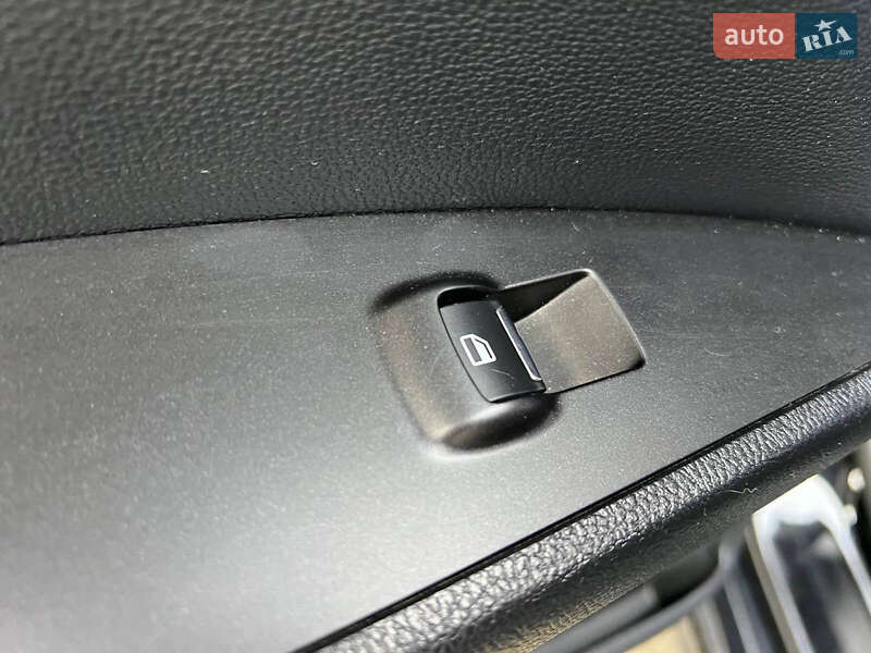 Седан Ford Fusion 2018 в Львові