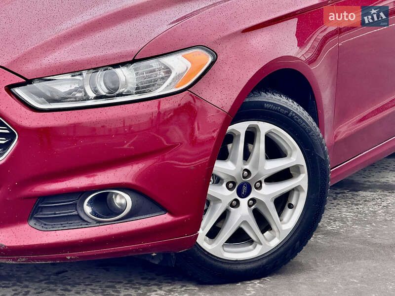 Седан Ford Fusion 2015 в Киеве