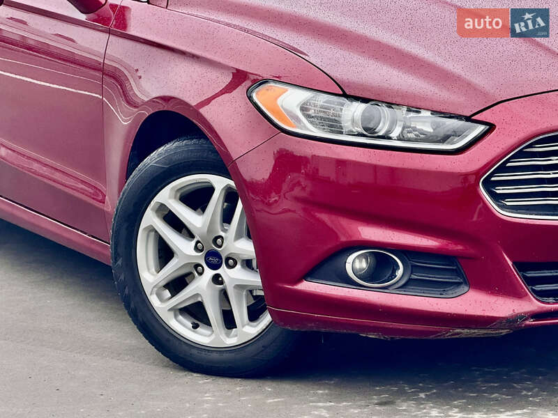 Седан Ford Fusion 2015 в Киеве