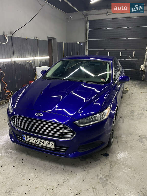 Седан Ford Fusion 2013 в Ірпені
