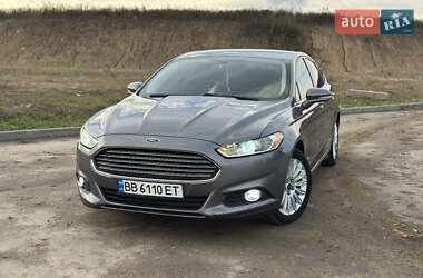 Седан Ford Fusion 2013 в Ровно