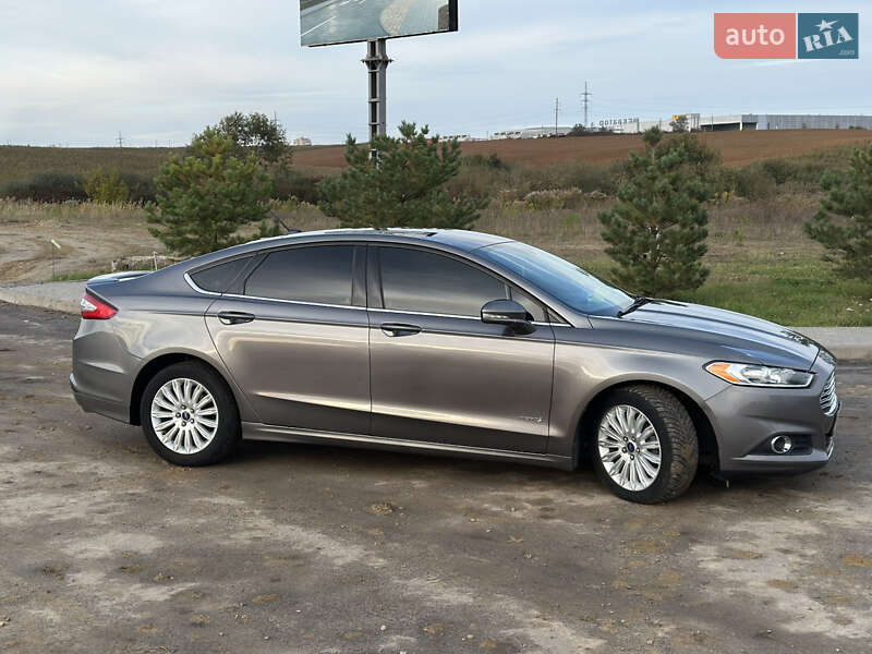 Седан Ford Fusion 2013 в Рівному фото 5 Седан Ford Fusion 2013 в Рівному