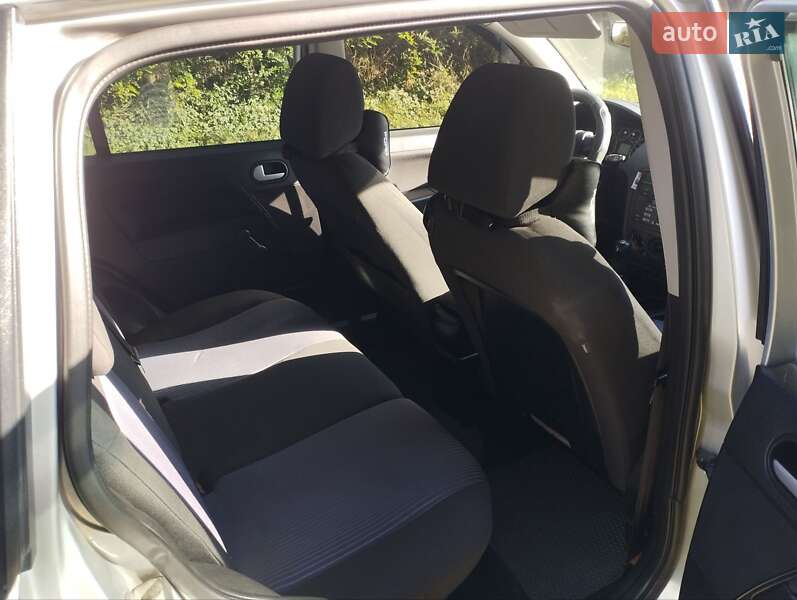 Хетчбек Ford Fusion 2008 в Коломиї