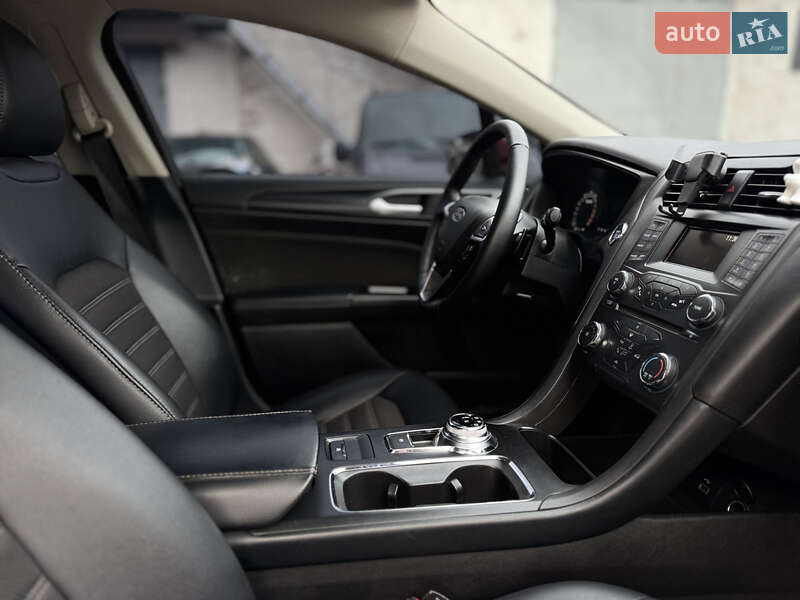 Седан Ford Fusion 2018 в Киеве