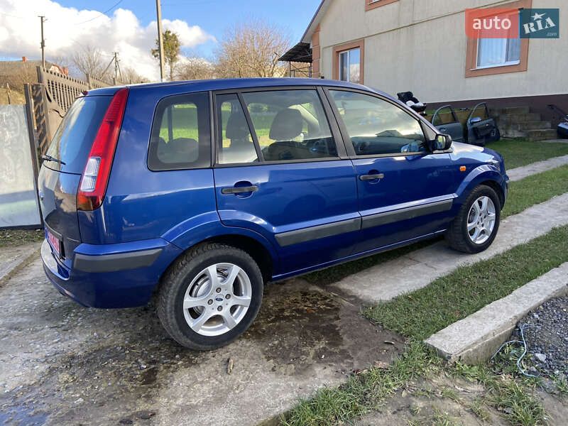 Хэтчбек Ford Fusion 2008 в Ровно