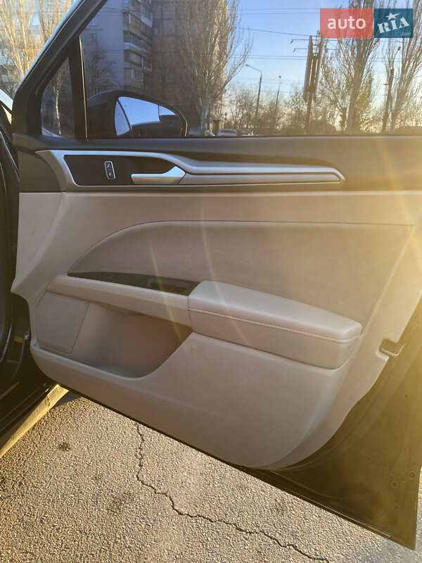 Седан Ford Fusion 2018 в Запоріжжі фото 26 Седан Ford Fusion 2018 в Запоріжжі