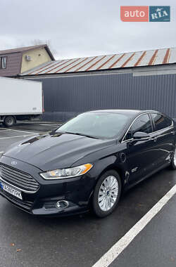 Седан Ford Fusion 2015 в Києві