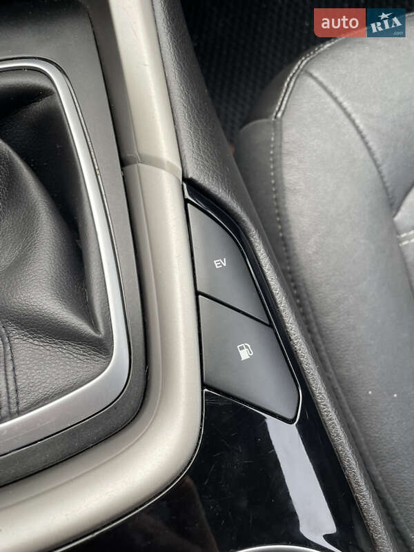 Седан Ford Fusion 2015 в Киеве