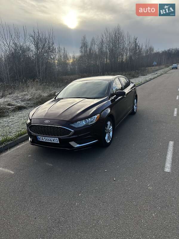 Седан Ford Fusion 2018 в Киеве фото Седан Ford Fusion 2018 в Киеве