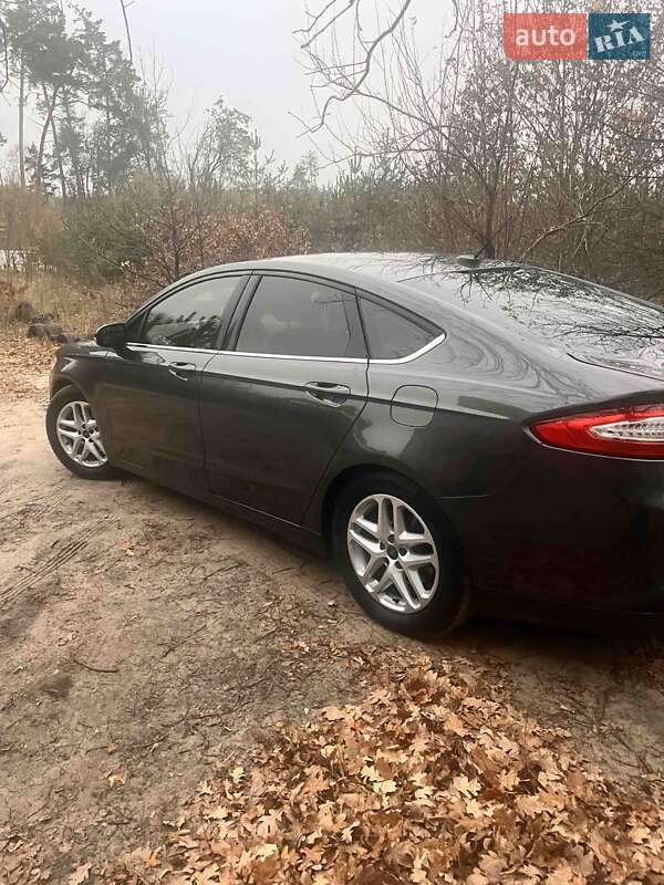 Седан Ford Fusion 2014 в Киеве