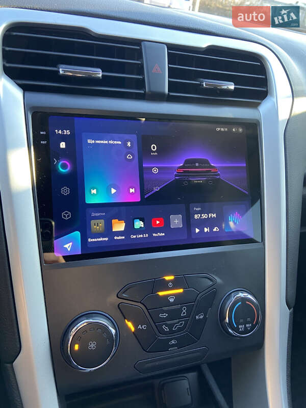 Седан Ford Fusion 2015 в Луцке