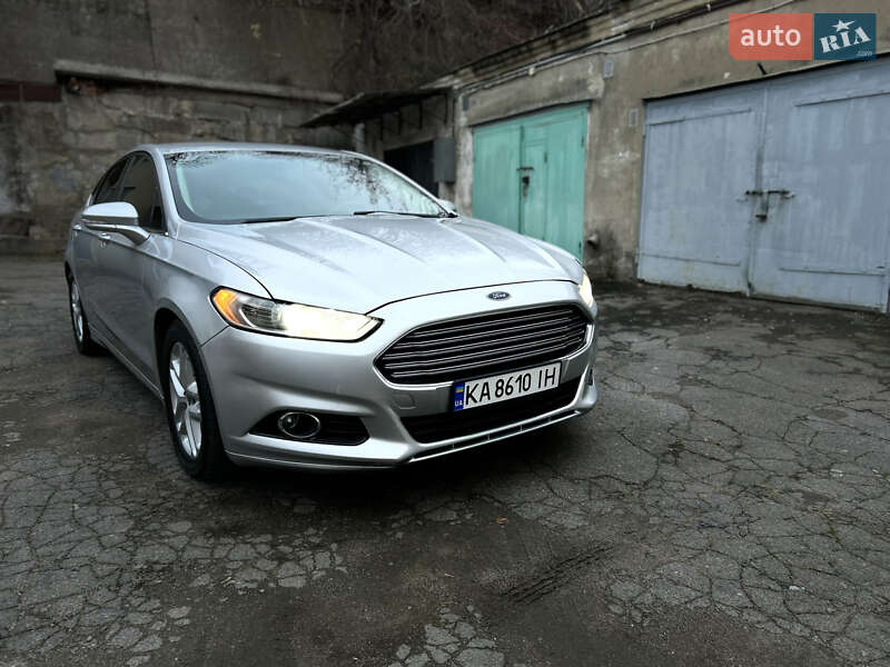 Седан Ford Fusion 2015 в Ровно фото 5 Седан Ford Fusion 2015 в Ровно