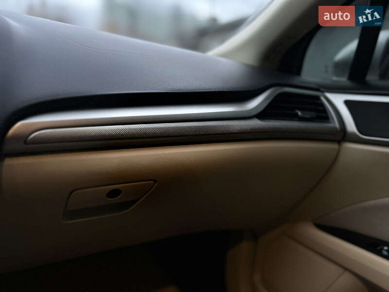 Седан Ford Fusion 2015 в Ровно фото 57 Седан Ford Fusion 2015 в Ровно