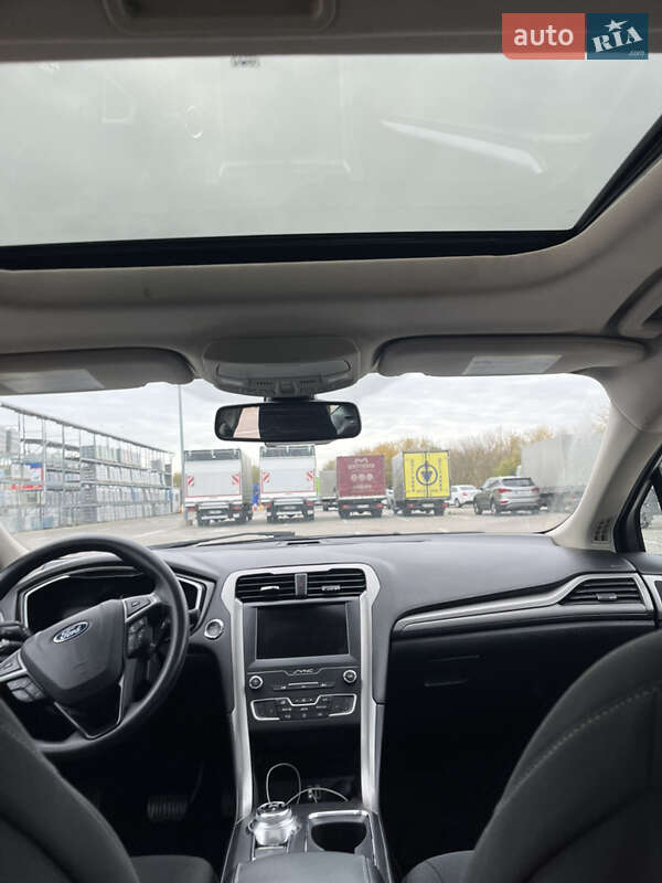 Седан Ford Fusion 2019 в Киеве фото 14 Седан Ford Fusion 2019 в Киеве