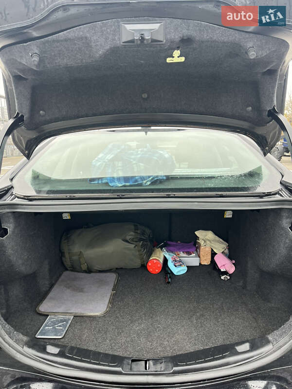 Седан Ford Fusion 2019 в Киеве фото 16 Седан Ford Fusion 2019 в Киеве