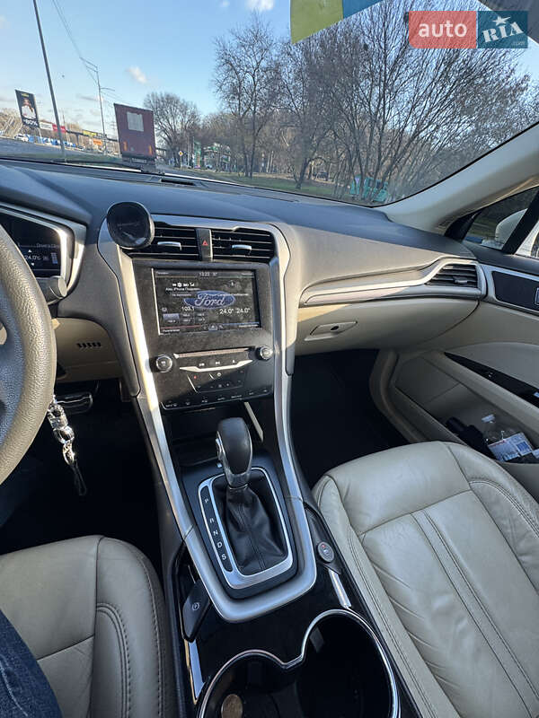 Седан Ford Fusion 2014 в Києві