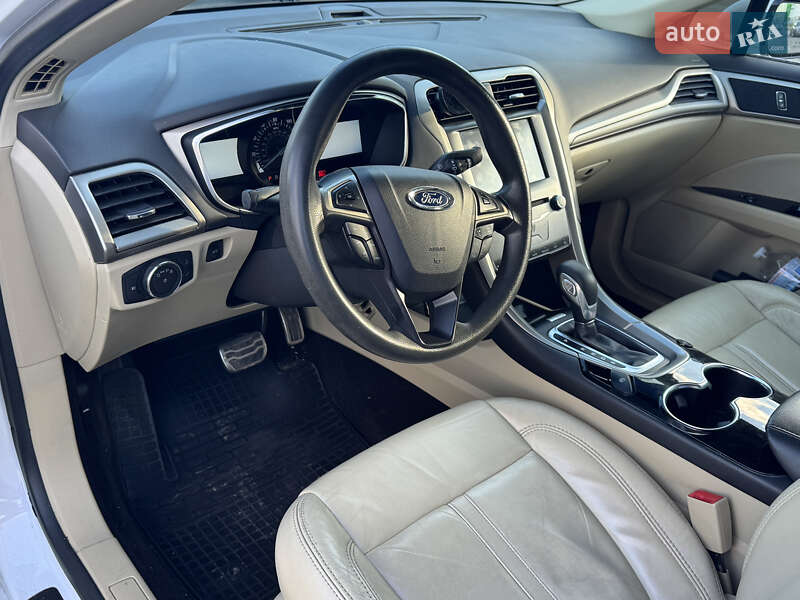 Седан Ford Fusion 2014 в Києві