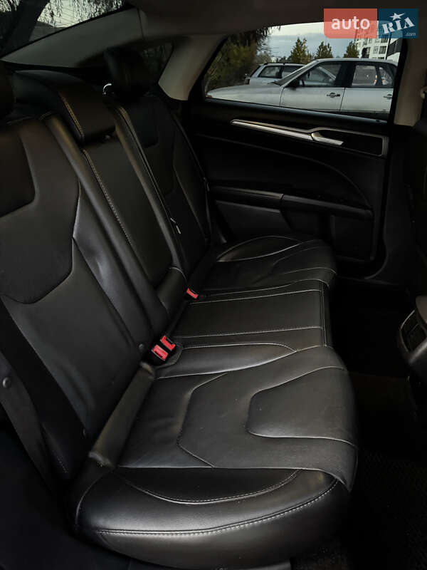 Седан Ford Fusion 2013 в Києві