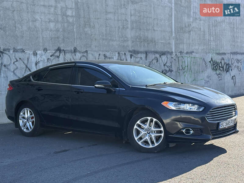 Седан Ford Fusion 2013 в Львове