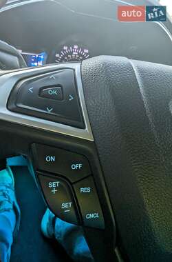 Седан Ford Fusion 2015 в Луцке