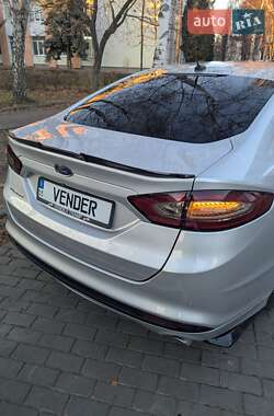 Седан Ford Fusion 2015 в Луцке