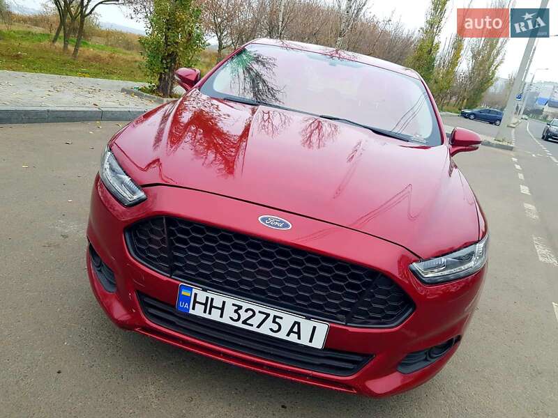 Седан Ford Fusion 2016 в Миколаєві