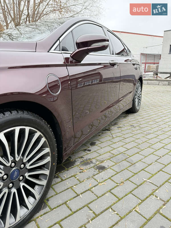 Седан Ford Fusion 2017 в Ровно