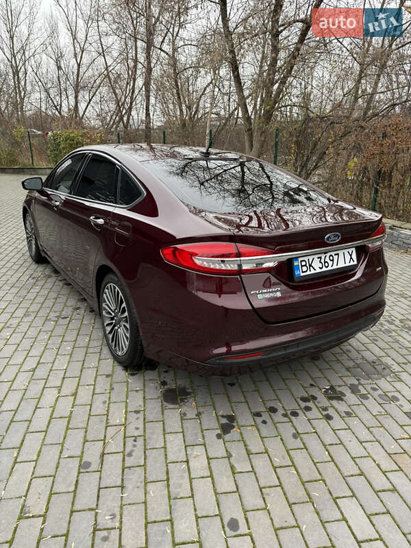 Седан Ford Fusion 2017 в Ровно