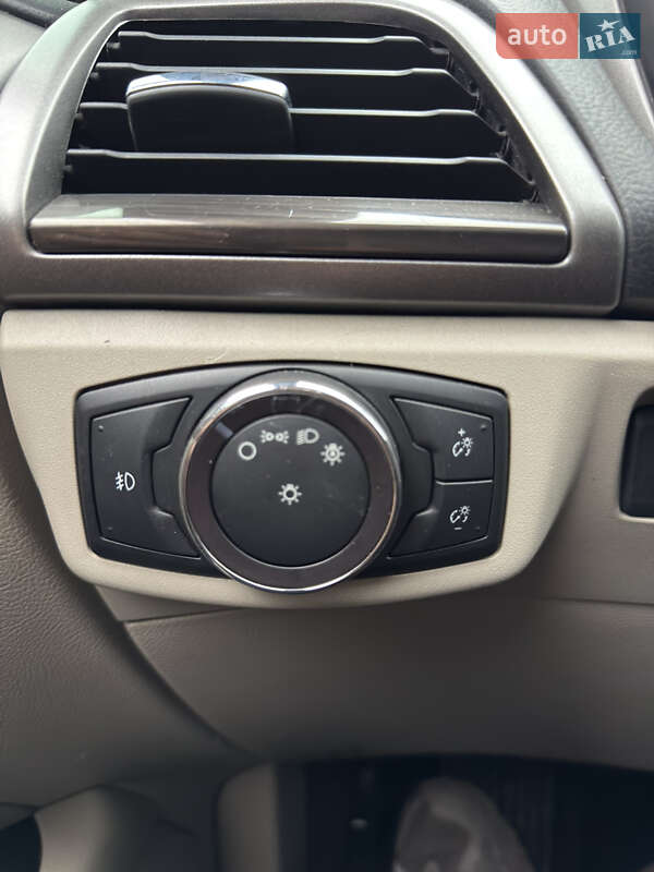 Седан Ford Fusion 2017 в Ровно