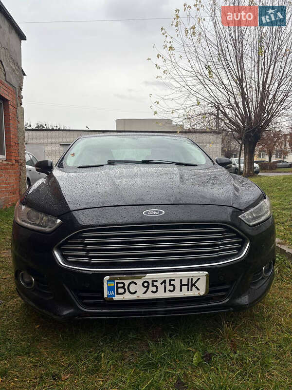 Седан Ford Fusion 2016 в Львове