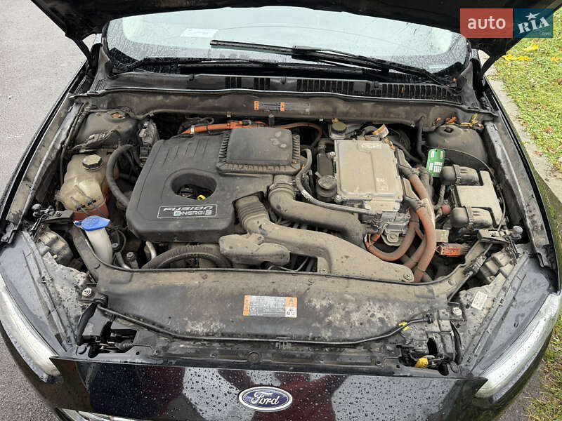 Седан Ford Fusion 2016 в Львове