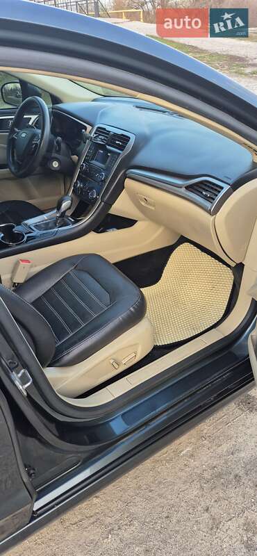 Седан Ford Fusion 2015 в Харькове