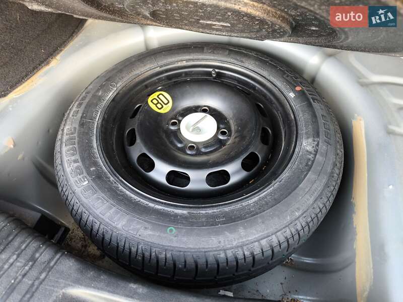 Хетчбек Ford Fusion 2008 в Харкові