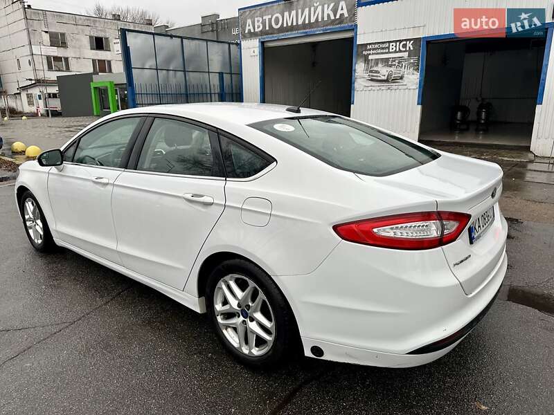 Седан Ford Fusion 2012 в Києві