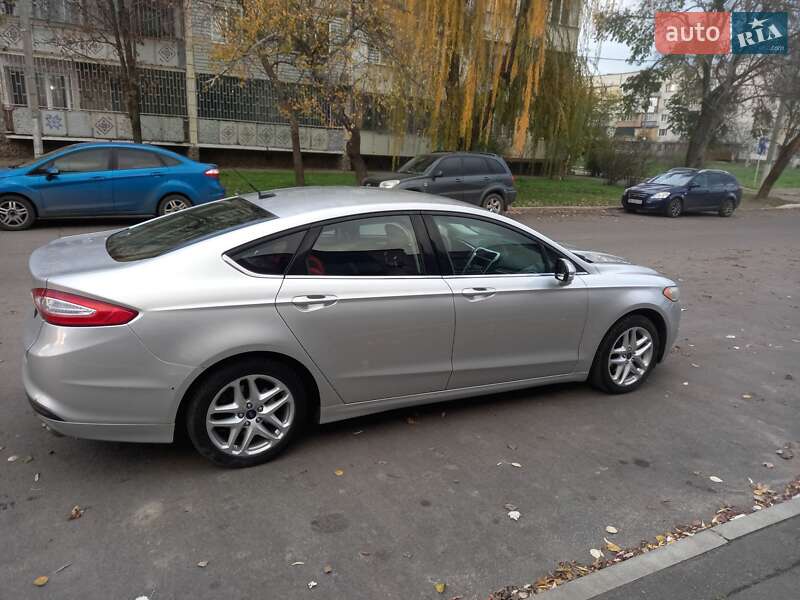 Седан Ford Fusion 2014 в Измаиле