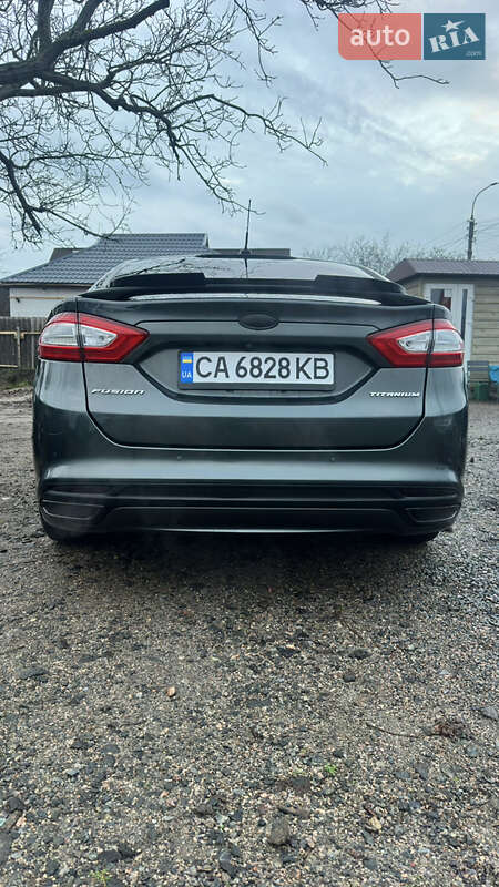 Седан Ford Fusion 2015 в Смеле