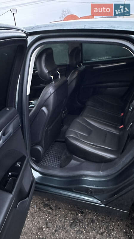 Седан Ford Fusion 2015 в Смеле