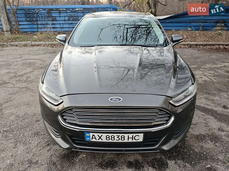 Седан Ford Fusion 2015 в Харкові