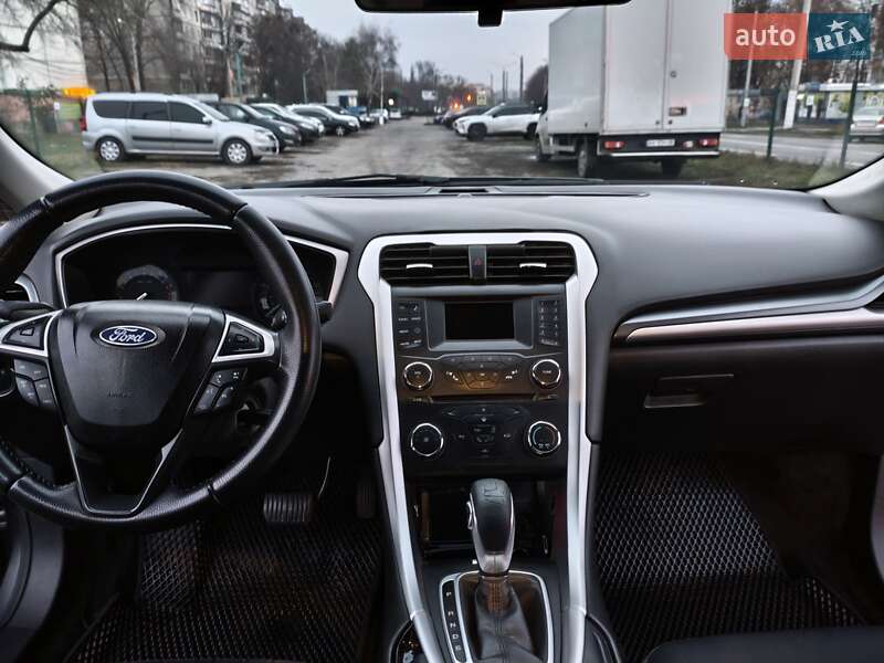 Седан Ford Fusion 2015 в Харкові