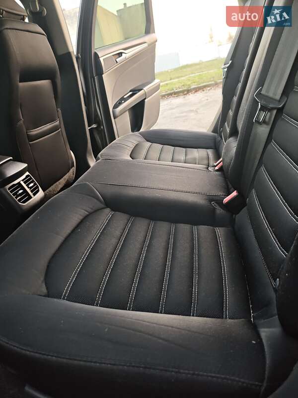 Седан Ford Fusion 2015 в Харкові