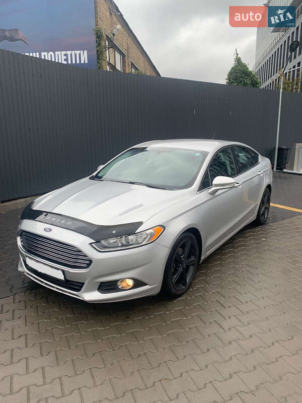 Седан Ford Fusion 2015 в Киеве