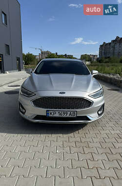 Седан Ford Fusion 2019 в Калуше